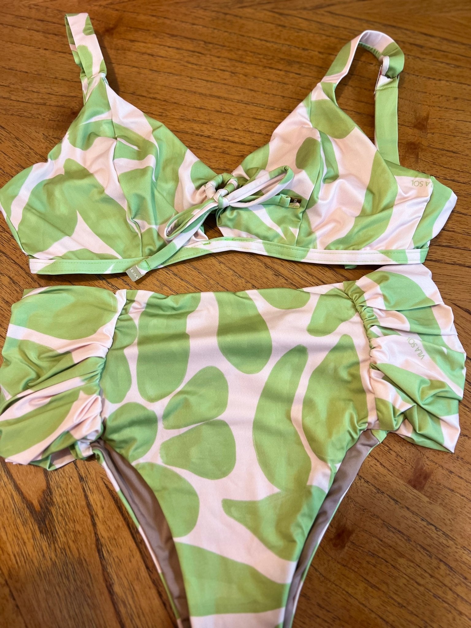 Curvy Stamped Bikini Top with Adjustable Straps and Candy Style Panties - Accyoli Concept Fashion