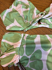 Curvy Stamped Bikini Top with Adjustable Straps and Candy Style Panties - Accyoli Concept Fashion